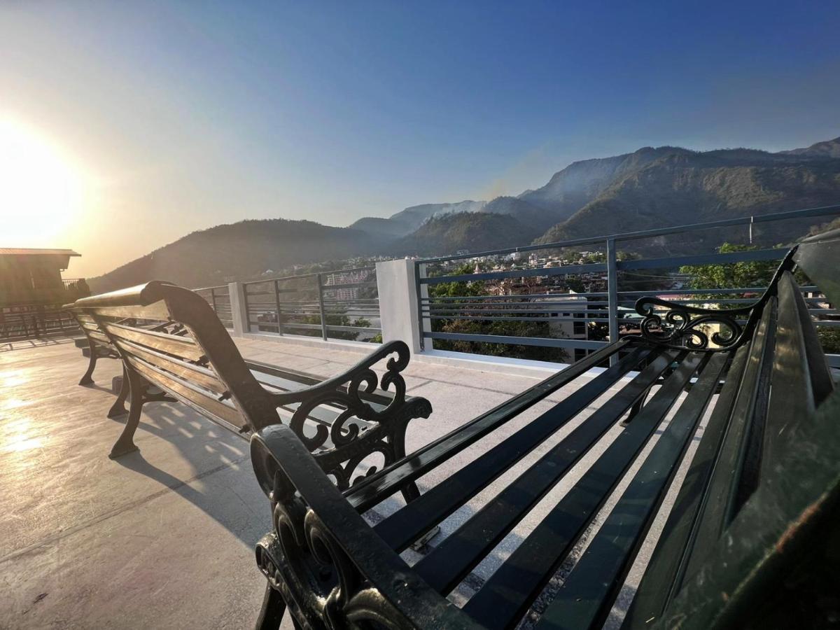 Hotel Manikut Rishīkesh Εξωτερικό φωτογραφία