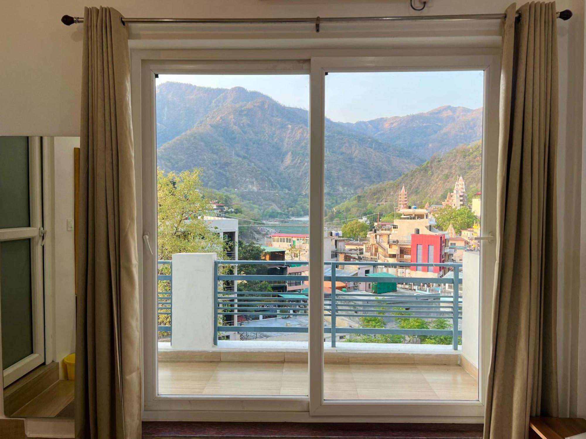 Hotel Manikut Rishīkesh Εξωτερικό φωτογραφία
